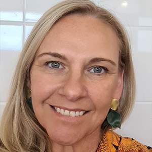 louise-sage_clinical-eft-tapping-practitioner-2